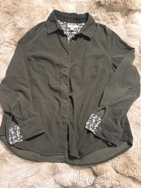 Como Vintage - Green Blouse with Pink and Blue Floral Accents - Small Petite